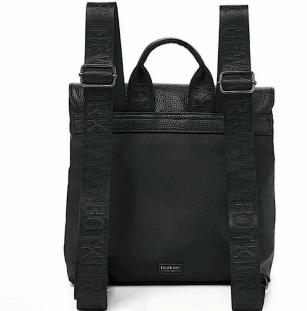 Botkier nwt trigger